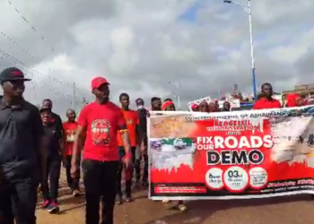 Residents of Ashaiman decry over bad roads in peaceful demo