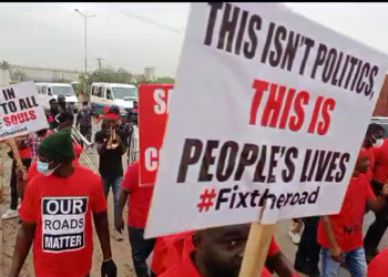 Kpone-Dawhenya residents protest over bad roads