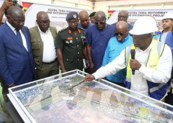 Akufo-Addo cuts sod for Accra –  Tema Motorway expansion project