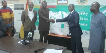 ECOWAS presents 500-tonne food grant to Agric Ministry