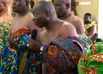Asantehene Destools Ejisu-Kyerekrom Dikro for desecrating great oath