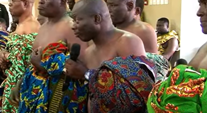 Asantehene Destools Ejisu-Kyerekrom Dikro for desecrating great oath