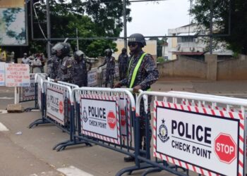 Police block roads to Jubilee House as ‘Stop Galamsey Now’ protesters defy order