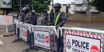 Police block roads to Jubilee House as ‘Stop Galamsey Now’ protesters defy order