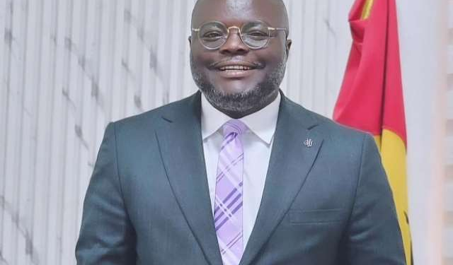 Alan Kyeremanten nominates broadcast journalist, Kwame Owusu Danso (E-KOD) as running mate