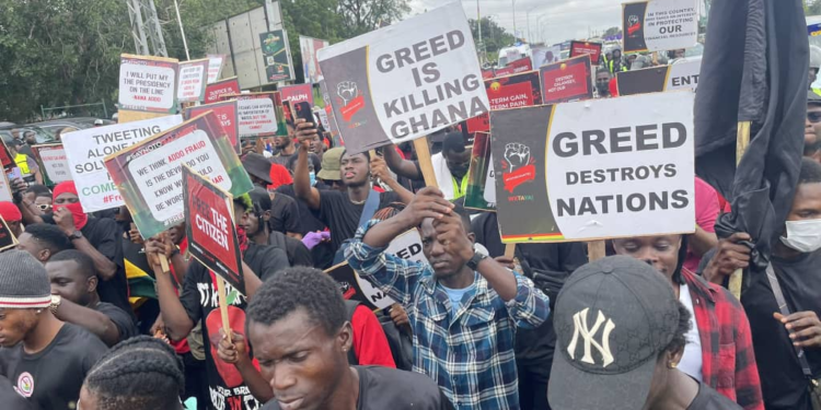 [IMAGES]: Ongoing FreeTheCitizens protest remain peaceful