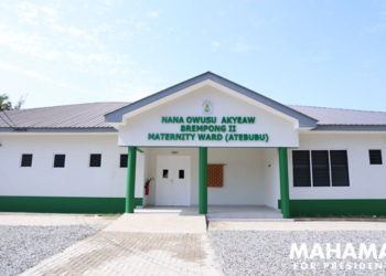 [IMAGES] Mahama builds maternity facility for Atebubu