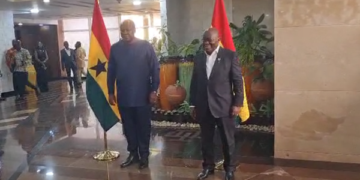 Mahama meets Akufo-Addo to inaugurate National Transition Team