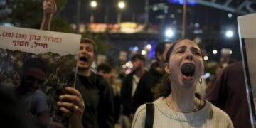 Israel and Hamas agree to Gaza ceasefire and hostage deal