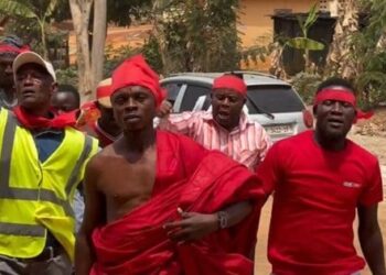 Adansi North DCE flees as angry assembly members demand his removal