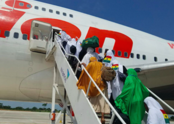 Hajj fee cut from GH₵75K to GH₵62K; Increases quota by 1,000 pilgrims