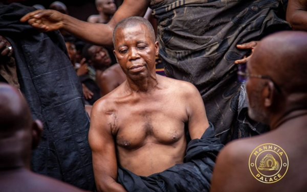 Asantehene destools Mpasaasohene