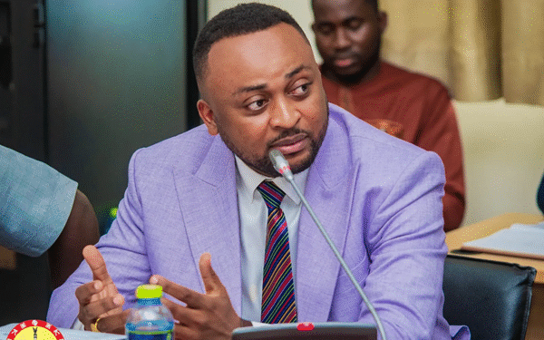 Old Tafo MP sues to reverse Mahama’s suspension of CJ