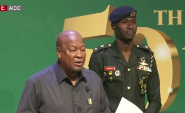 Mahama announces 1,000 scholarships for ECOWAS students