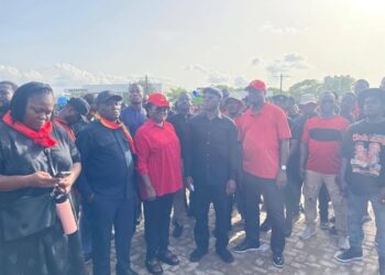 Protesters submit petitions as “Save the Judiciary” demonstration nears conclusion