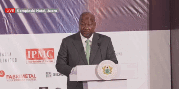 Pass on some of the cedi gains to Ghanaians – Mahama tells business operators