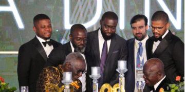 Otumfuo receives Ghana’s first-ever traceable gold bar