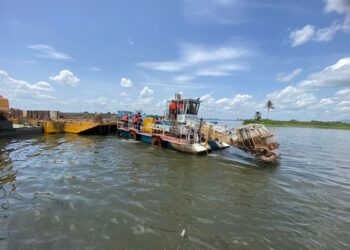 Ghana Maritime and Volta River Authority begin dredging of Volta River