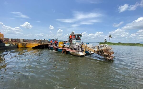 Ghana Maritime and Volta River Authority begin dredging of Volta River