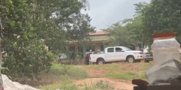 [Video] Armed men shut down Forestry Commission office in Ashanti Region