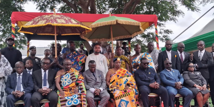 Otumfuo donates 1.12 acres of land for law School in Kumasi