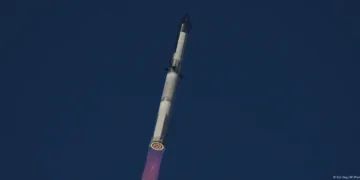 SpaceX Starship completes successful test flight