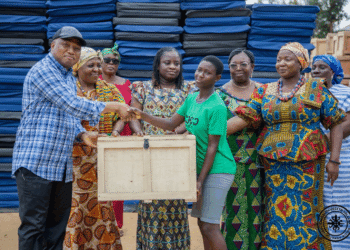 Ablakwa supports 2,207 fresh SHS students with chop boxes and mattresses
