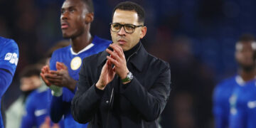 Rosenior Buoyed by Winning Champions League Start as Chelsea Edge Pafos
