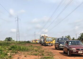 Adansi Residents Block Kumasi–Accra Highway in Protest over Bad Road Conditions