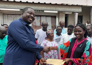 Ejisu MP Extends Support to 150 Tertiary Students