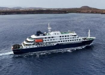 Hantavirus-hit cruise ship on way to Canary Islands after three evacuated