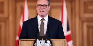 Starmer Resists Resignation Pressure, Dares Labour Rebels to “Take Their Best Shot” as Party Revolt Grows