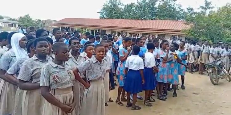 Senya Beraku BECE Centre Records 7 Pregnant Candidates; One Delivers During Exams