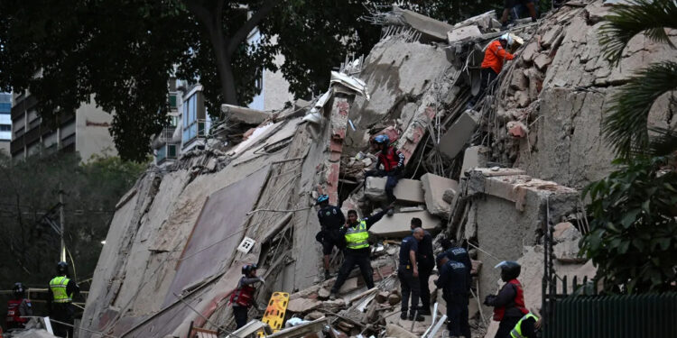 Venezuelans Hunt for Survivors After 2 Strong Quakes Kill at Least 164