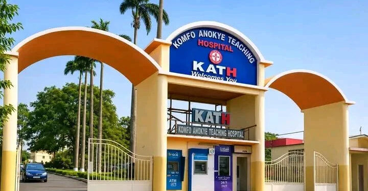 KATH Doctors, Nurses to Suspend Strike After Talks with Ashanti Regional Minister