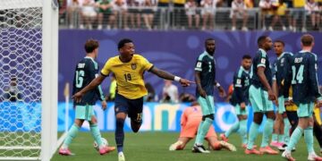 Ecuador Come From Behind to Beat Germany to Reach Knockout Stage