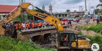 Mahama Orders National Cleanup in Flood-Hit Areas on July 10 and 11