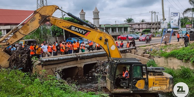 Mahama Orders National Cleanup in Flood-Hit Areas on July 10 and 11