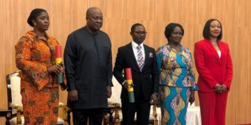 Mahama Swears In New EC Deputies
